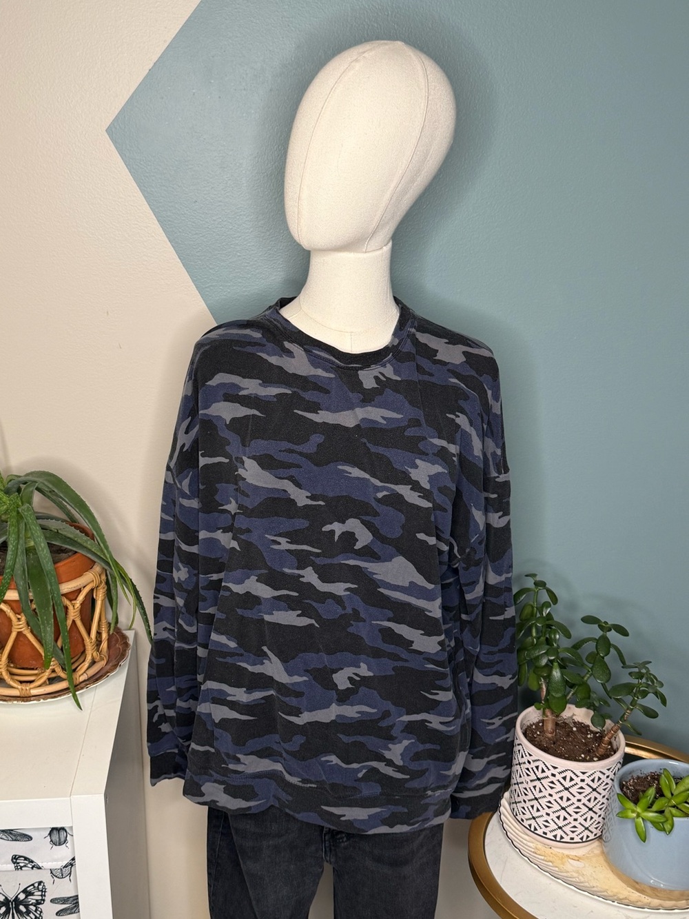 Athleta Blue Camo Soft Fleece Crewneck Sweatshirt M - Picture 2 of 10